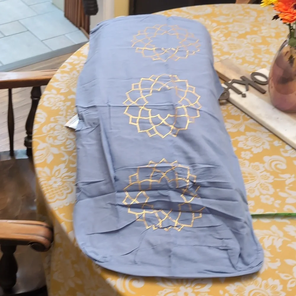 Yoga Bolster - Picture 3 of 8
